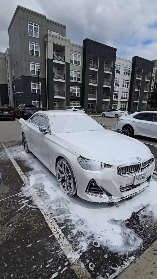 mobile auto detailing service in Nashville with professional exterior cleaning